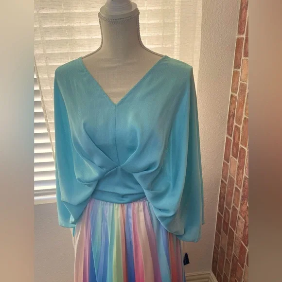 NWT Glam Kimono Blue Tie Back Silky Top size M - Stunning - Picture 5 of 6